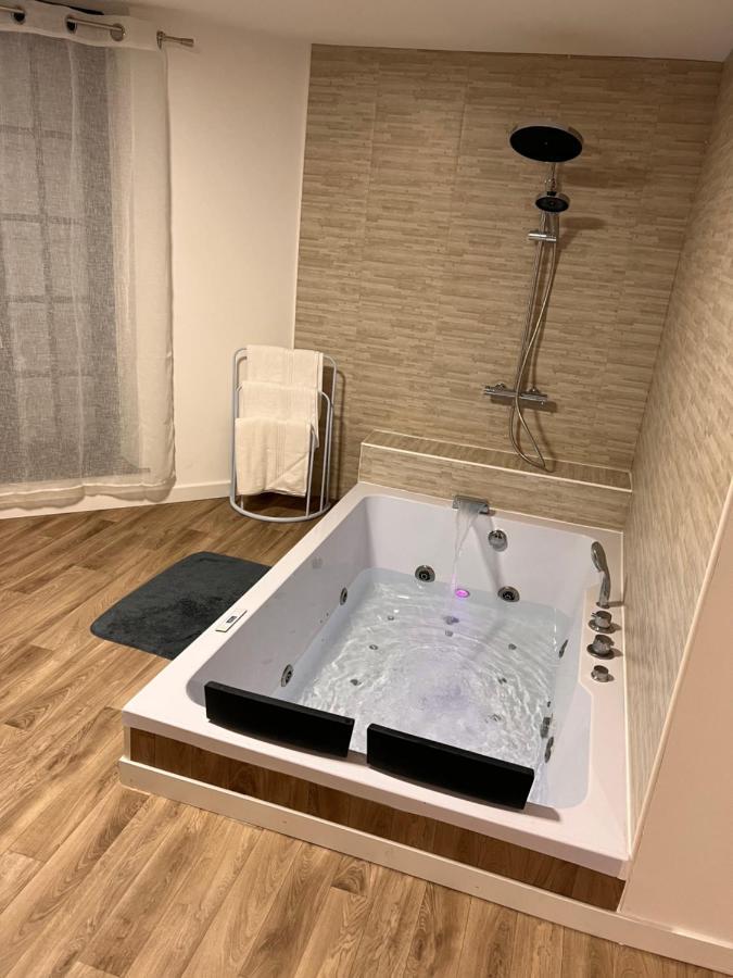 Hotel Magnifique Loft 35M2 Jacuzzi Rvb Night 1 Amiens Zewnętrze zdjęcie